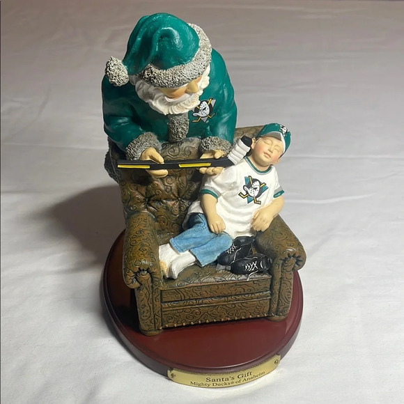 Mighty Ducks of Anaheim Limited Edition Santa and Child Holiday Decor - Picture 5 of 11